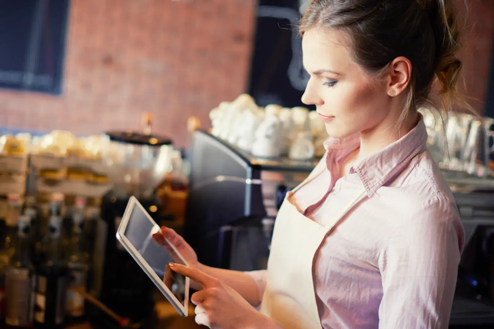 Top 5 Invisible Mistakes That Sink Cafes Early