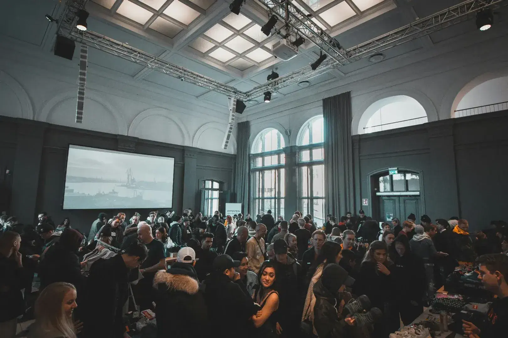 Elevating Event Venues and Virtual Platforms: Mastering Operational Excellence